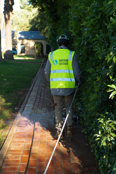 brick-pathway-surface-cleaning