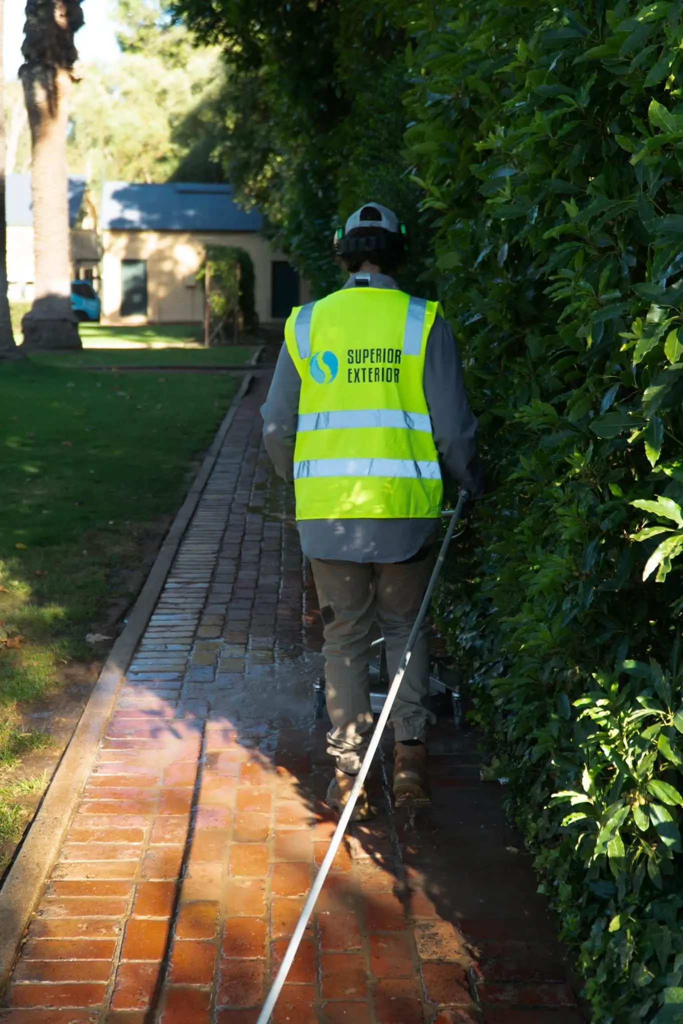 brick-pathway-surface-cleaning